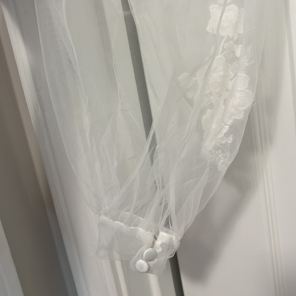 Bridal Robe - Picture 5 of 7